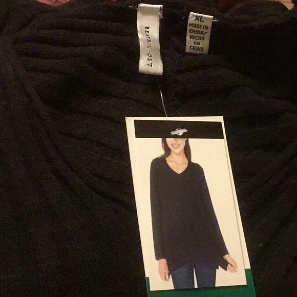 Beatrix OST Black Sweater - Picture 3 of 3